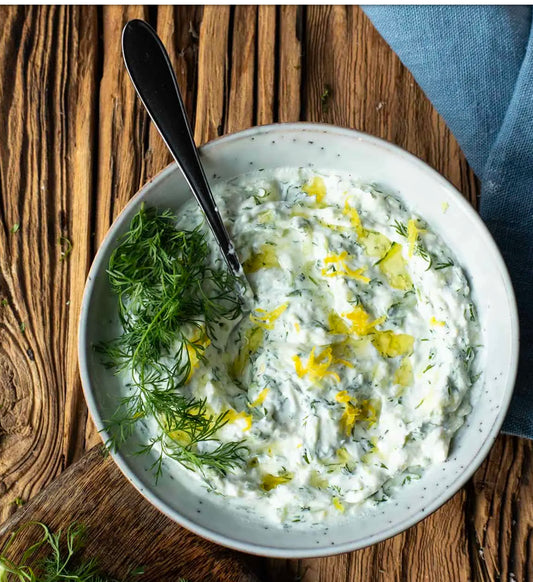 Garlicky Dill Dip
